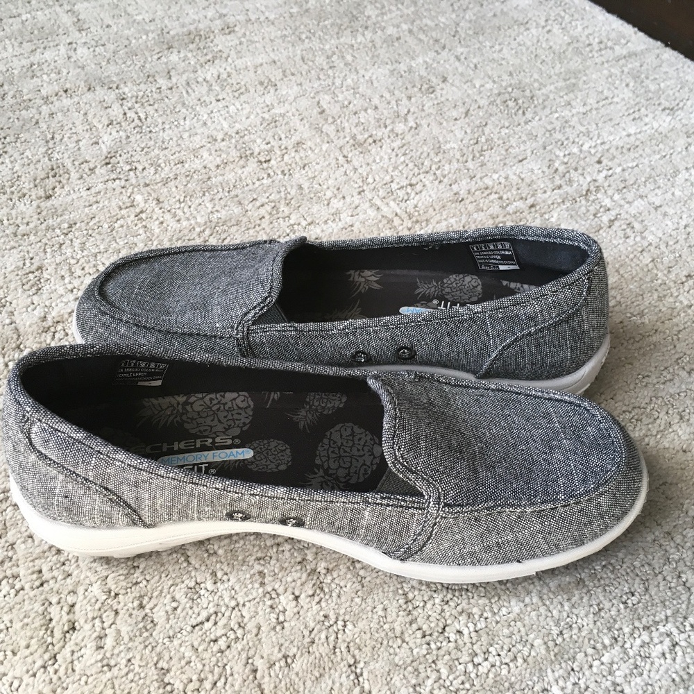 Skechers Memory Foam Charcoal Fabric Size 8 Shoe